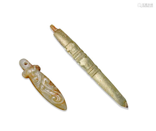 明 青黄玉雕锥形器及白玉雕螭龙纹剑形珮 （共两件）