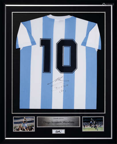 马拉多纳亲笔签名 1986世界杯阿根廷主场球衣