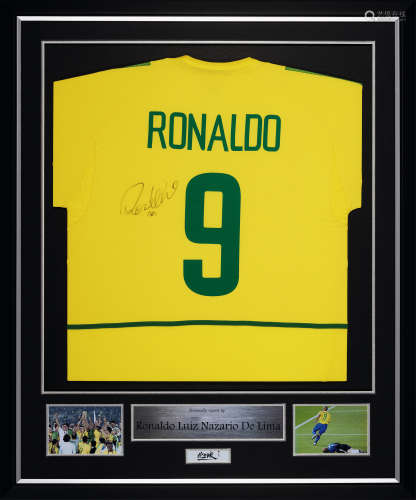 罗纳尔多亲笔签名 2002年世界杯巴西队主场球衣