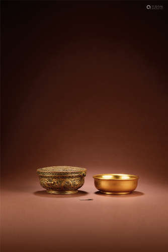 清乾隆 御制扎古扎雅木碗及铜鎏金龙纹碗套