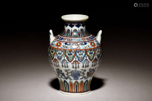 DOUCAI 'EIGHT TREASURES' VASE WITH HANDLES