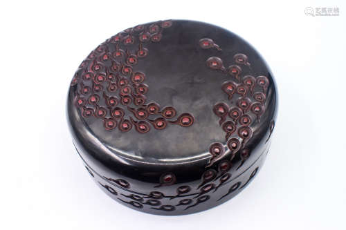 RED AND BLACK LACQUERED ROUND BOX WITH COVER