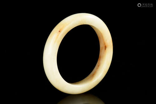 WHITE JADE BANGLE BRACELET