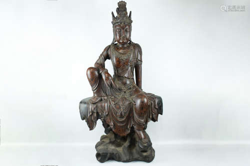 LACQUERED 'GUANYIN' SEATED FIGURE