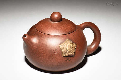 YIXING ZISHA 'CHAIRMAN MAO' TEAPOT