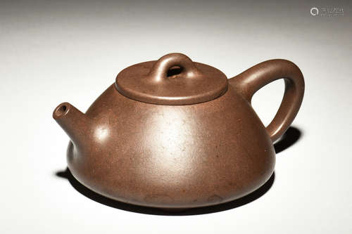 YIXING ZISHA 'SHI PIAO' TEAPOT