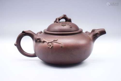 YIXING ZISHA 'PLUM FLOWERS' TEAPOT