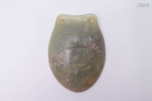 JADE CARVED 'TURTLE SHELL' ORNAMENT
