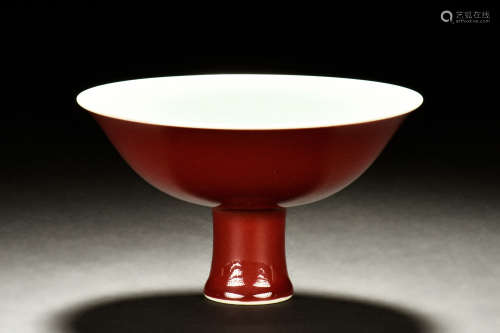 MONOCHROME RED GLAZED STEM CUP