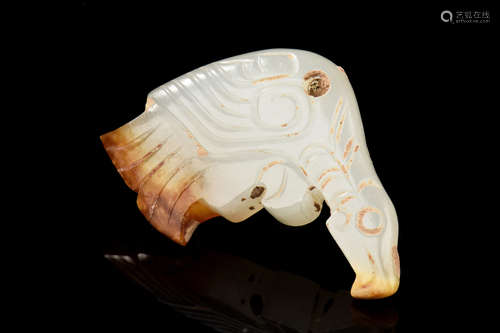 JADE CARVED 'PHOENIX' ORNAMENT