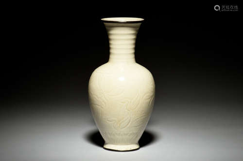 DING WARE CARVED 'FLOWERS' VASE