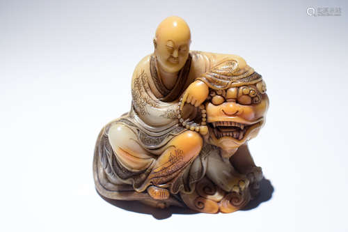 SHOUSHAN SOAPSTONE CARVED 'LUOHAN' FIGURE