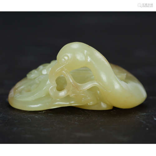 CHINESE JADE CARVED GOOSE PENDANT