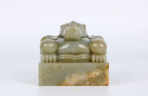 A chinese jade seal of Qianlong