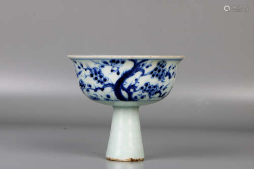 A chinese ming dynasty blue&white cup