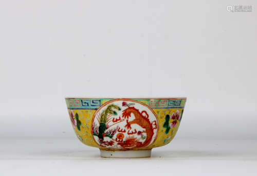 A chinese qing dynasty porcelain bowl