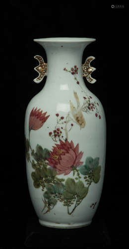 Chinese painted porcelain vase