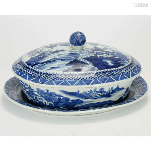 CHINESE BLUE AND WHITE PORCELAIN SOUP BOWL
