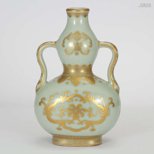 CHINESE GILT CELADON GLAZED GOURD VASE