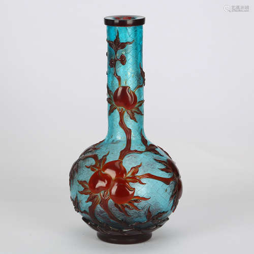 CHINESE PEKING GLASS BOTTLE VASE