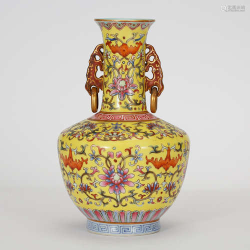 CHINESE YELLOW GROUND FAMILLE ROSE PORCELAIN VASE