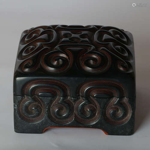 CHINESE LACQUER WOODEN COVER BOX