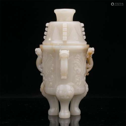 CHINESE WHITE JADE LIDDED TRIPLE FEET CENSER