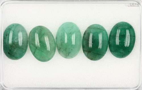 Lot 5 emeralds