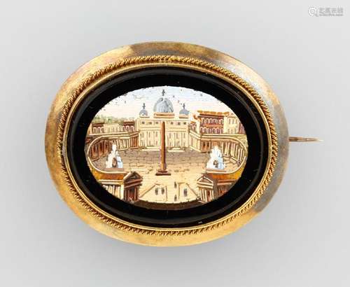 14 kt gold brooch with micromosaic