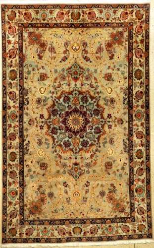 Fine Tabriz Carpet (50 RAJ),