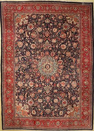 Saruk Carpet,