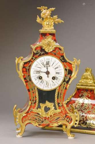 Smaller Boulle-clock