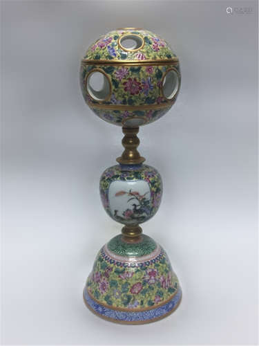 Qing Chinese Famille Rose Vase, Mark