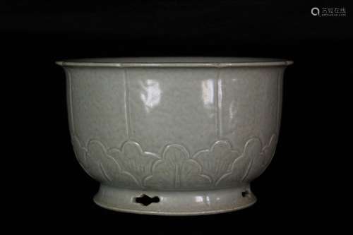 Chinese Yaozhou Porcelain Vase