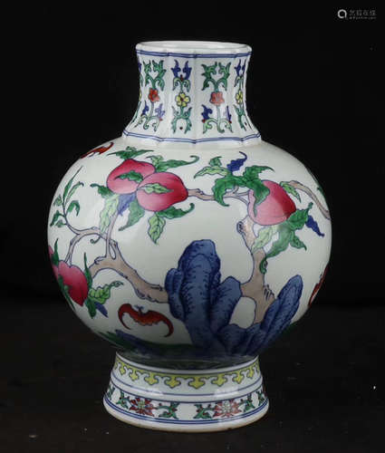 A PEACH PATTERN ENAMEL VASE