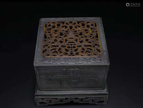 A COURT THREE-LAYER SONGHUA WARM INKSTONE,QING DYNASTY