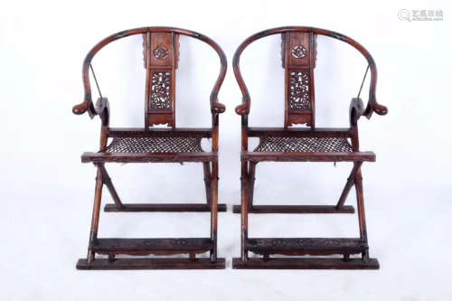 A PAIR OF ROSEWOOD FOLDING CHAIRS, LATE QING DYNASTY(19TH CENTURY)
