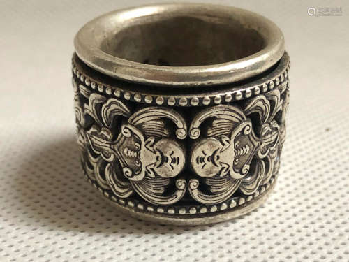 A SILVER RING, THE REPUBLIC OF CHINA