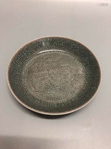 A RU KILN PLATE, SONG DYNASTY