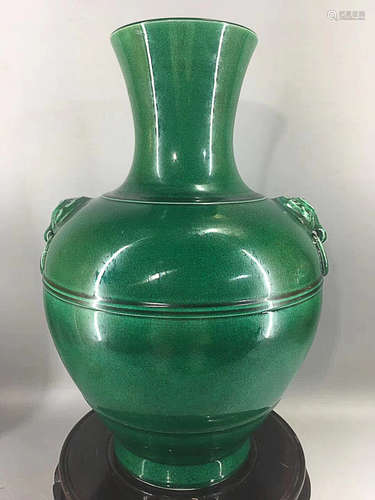 A GREEN GLAZE DOUBLE ANIMAL EAR VASE