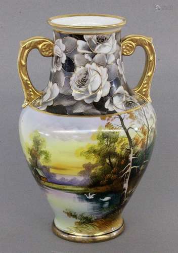 A HANDLED VASE Japan 20th century Porcelain with