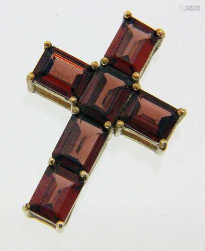 A CROSS PENDANT 333/000 yellow gold set with