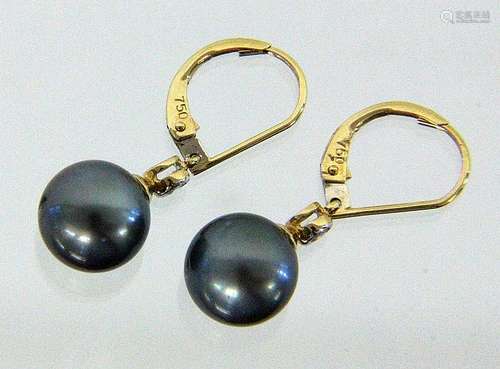 A PAIR OF DROP EARRINGS 750/000 yellow gold with