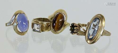 LOT OF FIVE RINGS 333/000 yellow gold with