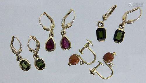 FOUR PAIRS OF EARRINGS 585/000 yellow gold with