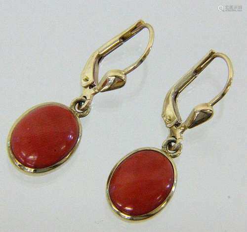 A PAIR OF DROP EARRINGS 585/000 yellow gold with