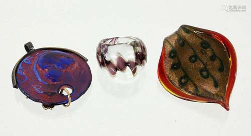 TWO PENDANTS AND A RING with glass stones. Size