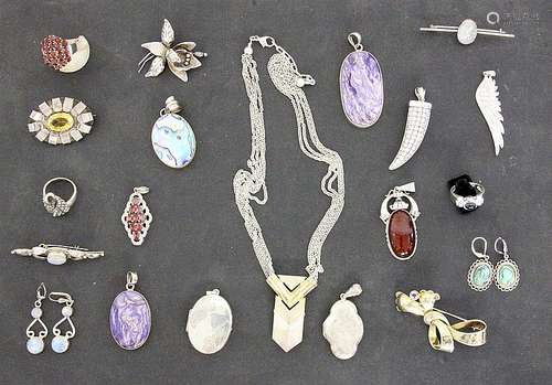 A LOT OF 20 HIGH QUALITY SILVER JEWELLERY