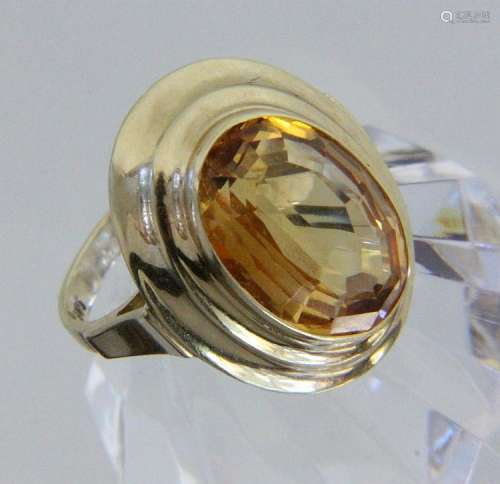 A LADIES RING WITH CITRINE 585/000 yellow gold