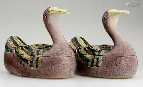 A Pair of Chinese Export Porcelain Swimming ducks.